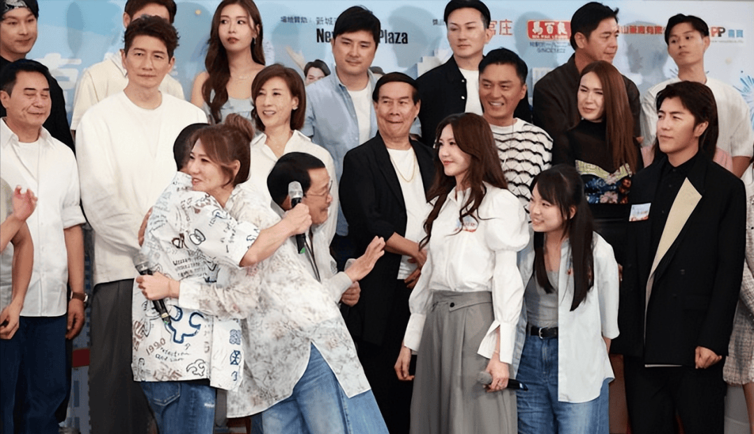 TVB新《爱回家》首播负评不断，剧情被指太似正剧，吴若希被批太浮夸封面图
