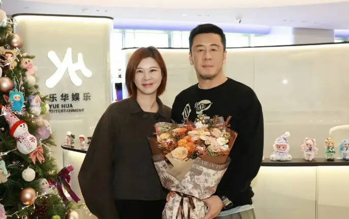 杨坤杜华组CP，乐华进军AI短剧，经纪公司盯上AI短剧赛道封面图