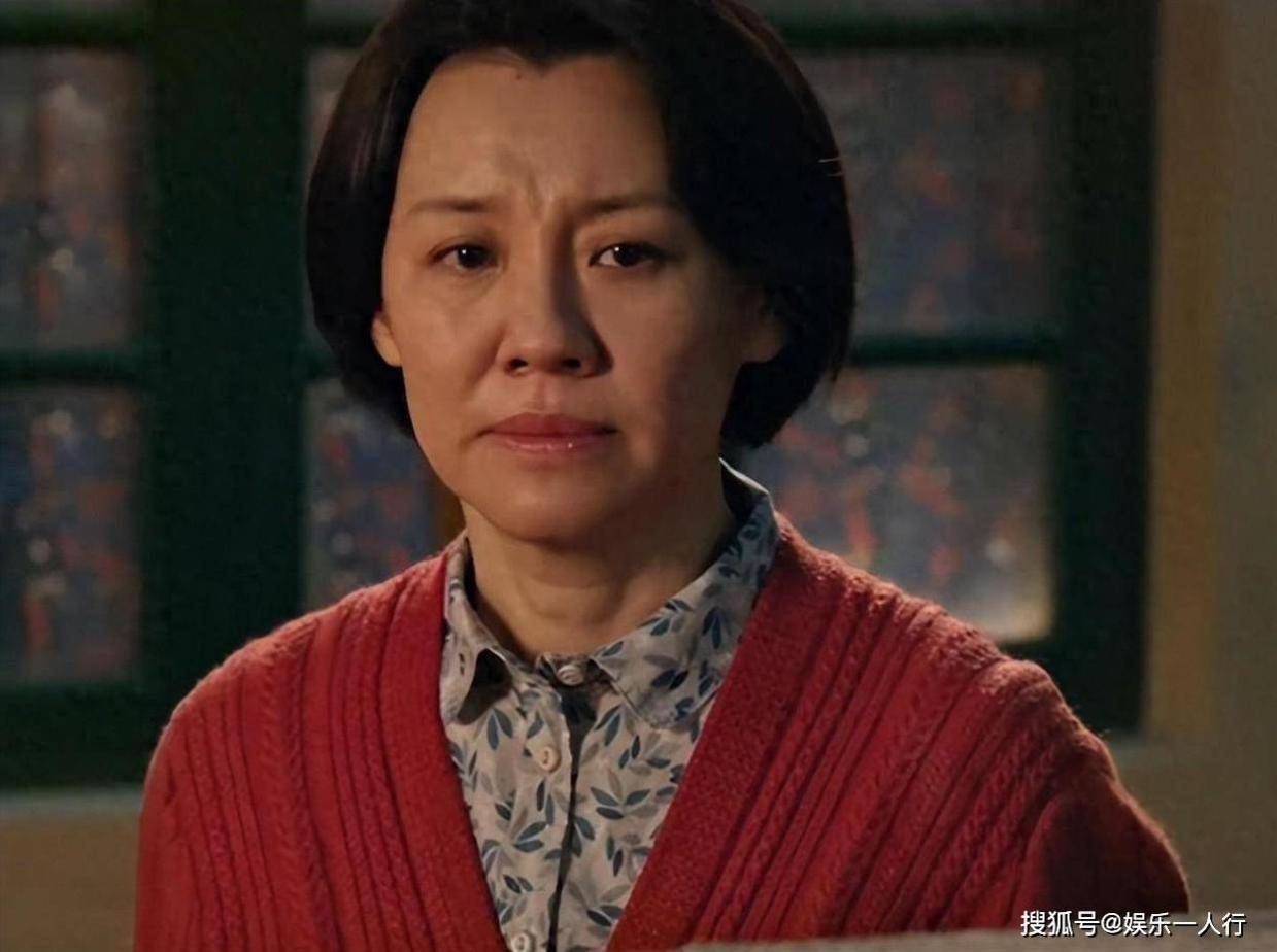 央视年代剧再出黑马!开播3集全国收视夺冠,刘琳让观众彻底着迷封面图